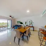 Hakuna Matata 725N At Mareazul Beachfront